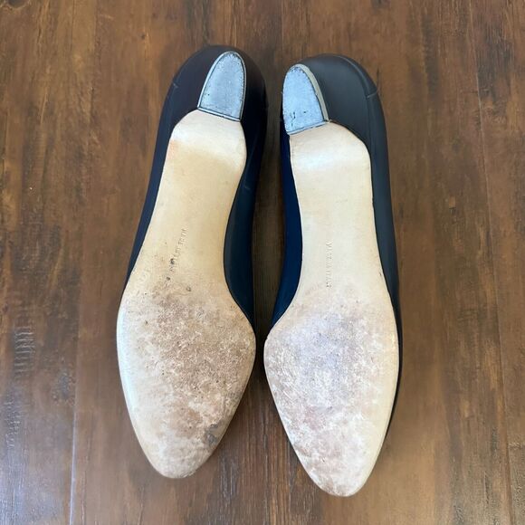 SALVATORE FERRAGAMO Slip-On Kitten Heel Dress Shoes in Navy Leather ITALY - Picture 9 of 12